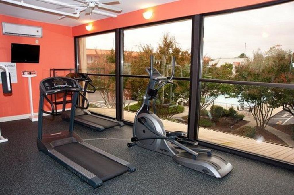 Baymont By Wyndham Fayetteville Fort Bragg Area Dış mekan fotoğraf