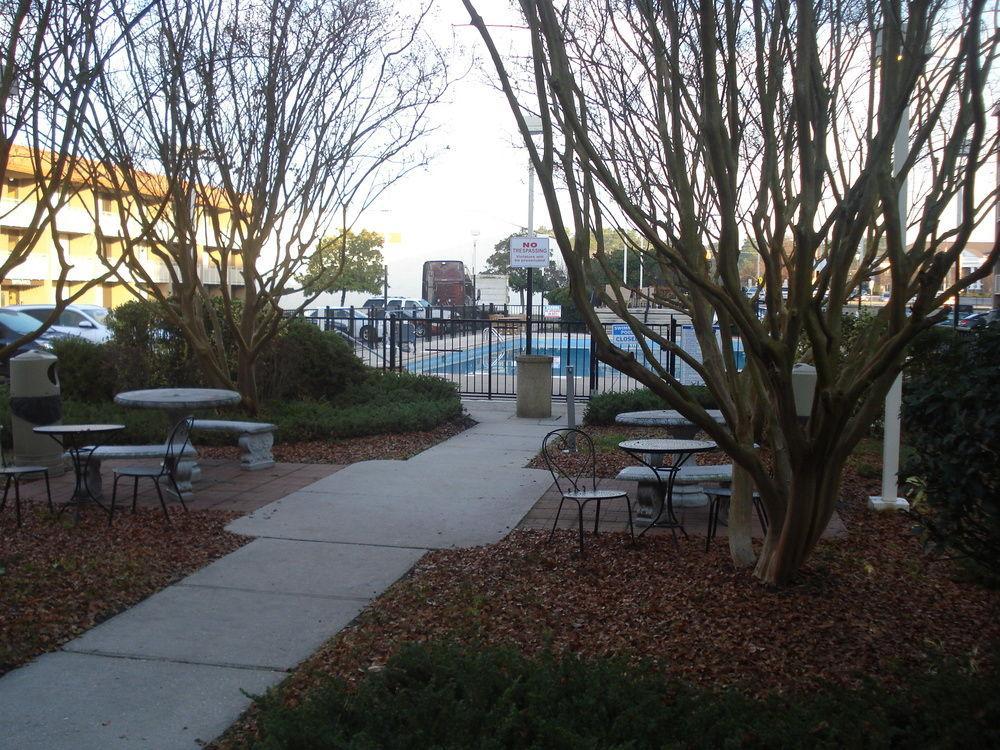 Baymont By Wyndham Fayetteville Fort Bragg Area Dış mekan fotoğraf
