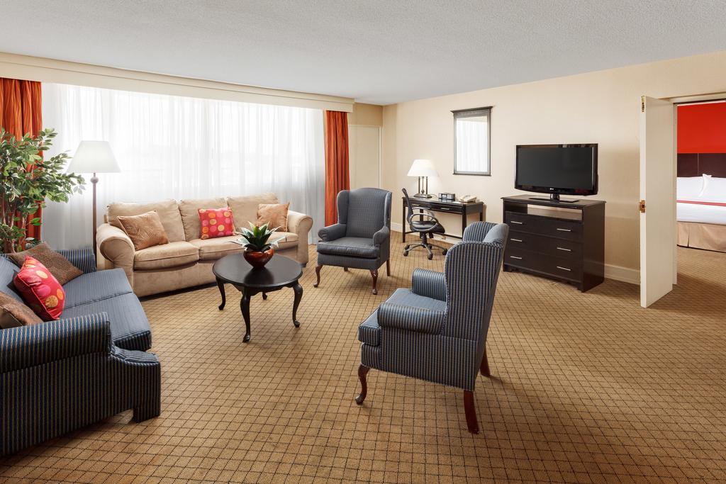 Baymont By Wyndham Fayetteville Fort Bragg Area Oda fotoğraf