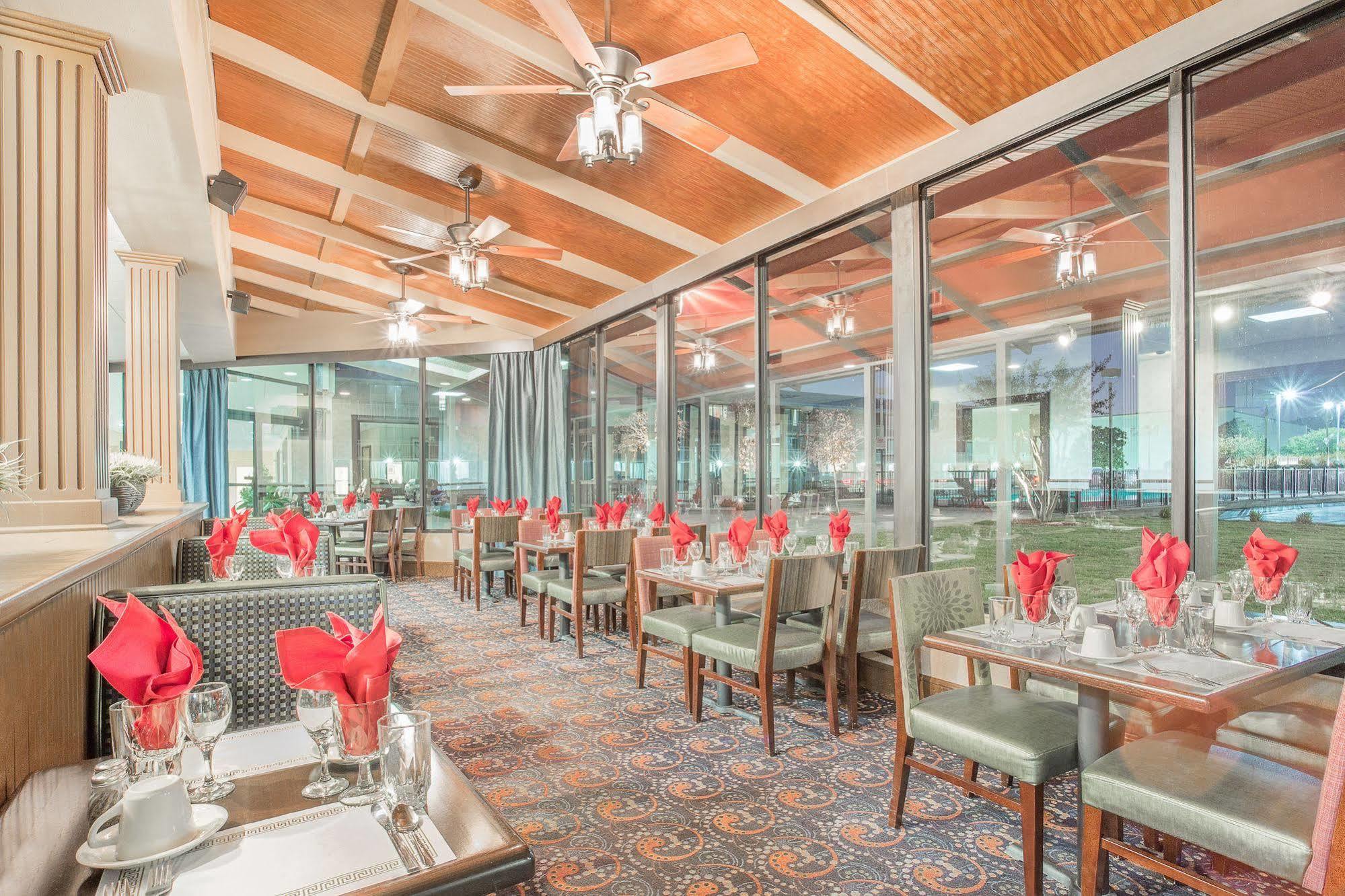 Baymont By Wyndham Fayetteville Fort Bragg Area Dış mekan fotoğraf