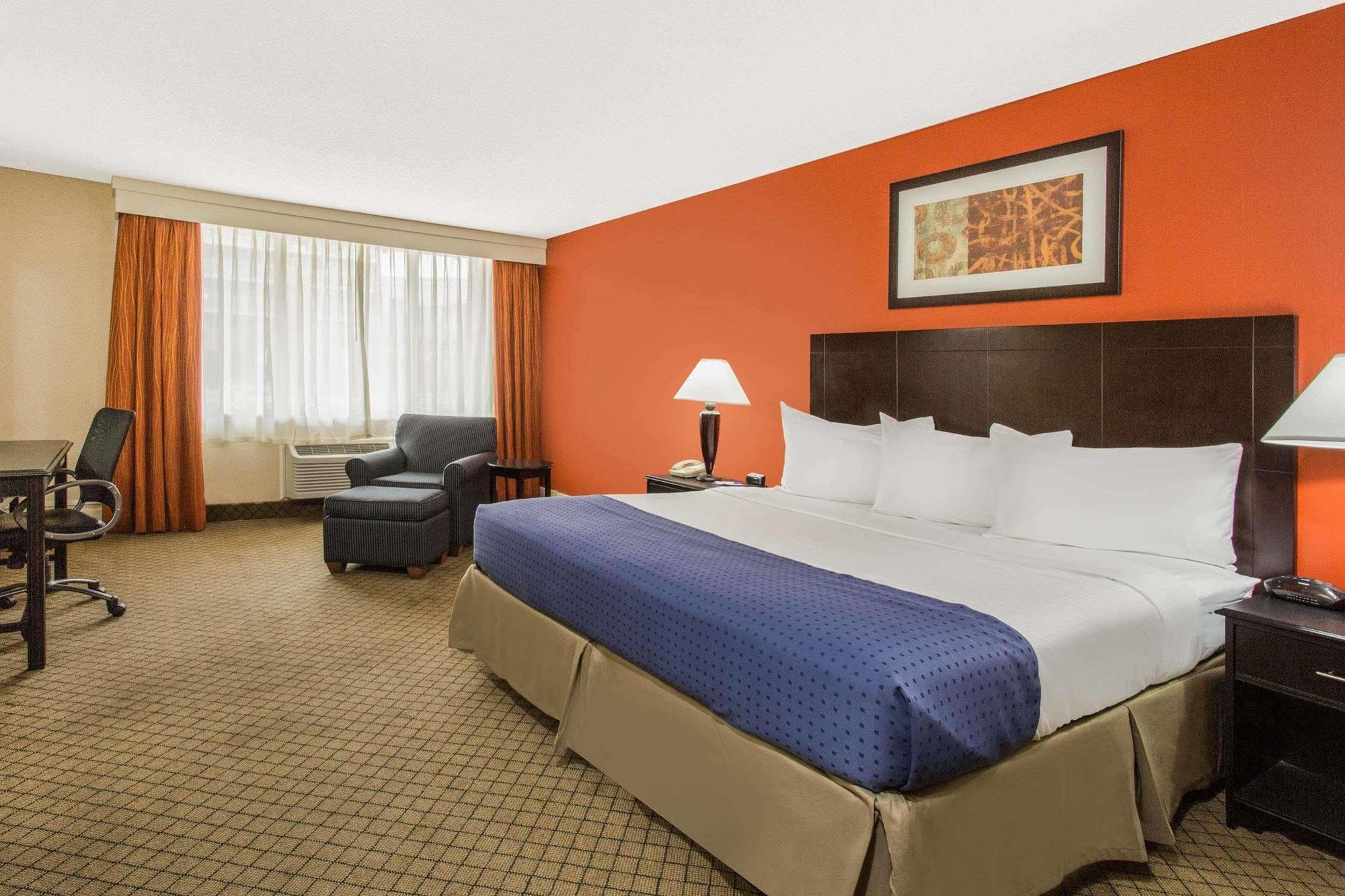 Baymont By Wyndham Fayetteville Fort Bragg Area Dış mekan fotoğraf