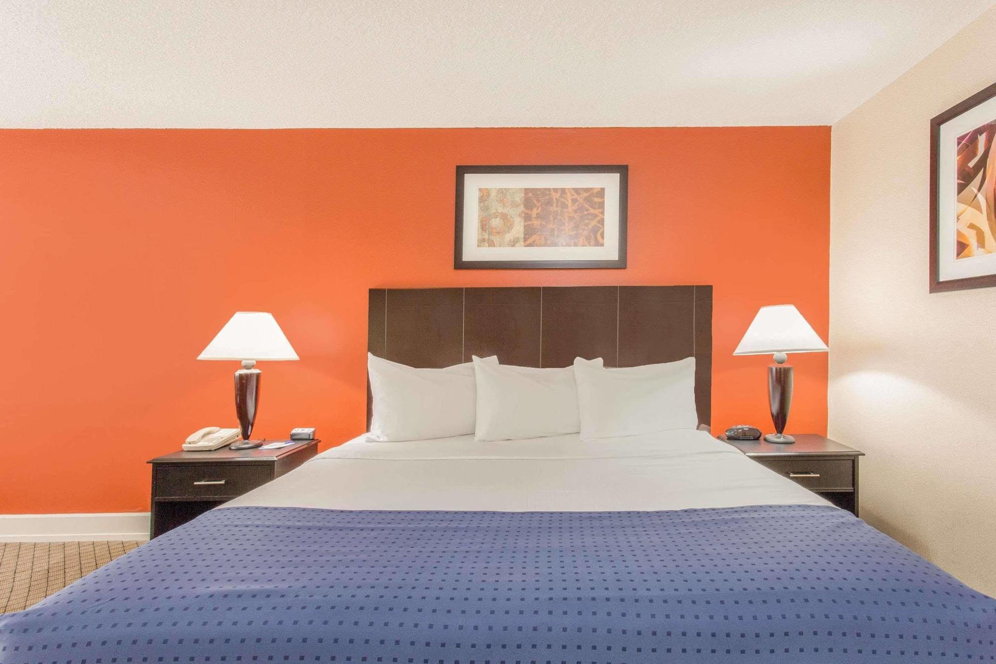 Baymont By Wyndham Fayetteville Fort Bragg Area Dış mekan fotoğraf