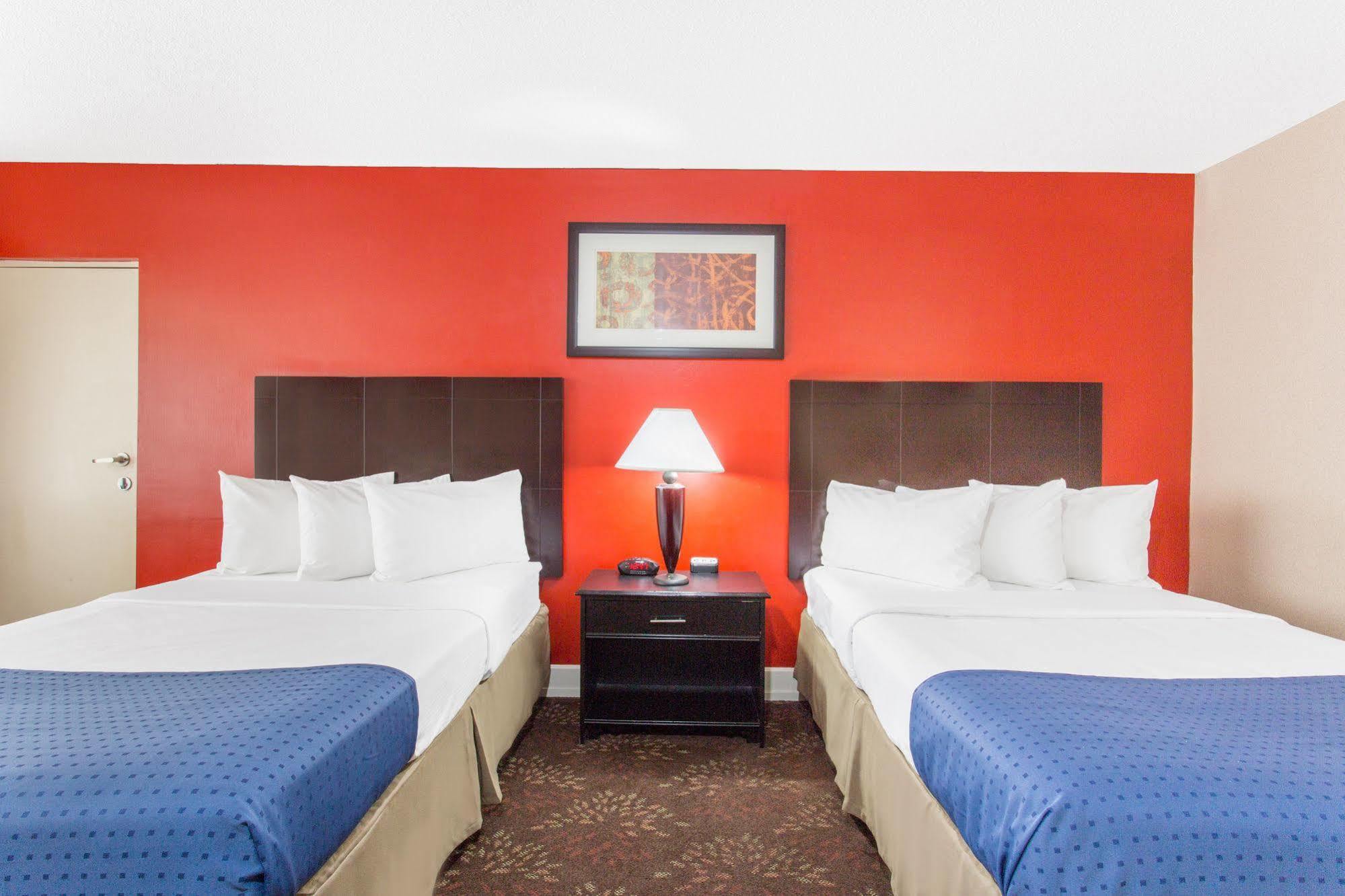 Baymont By Wyndham Fayetteville Fort Bragg Area Dış mekan fotoğraf
